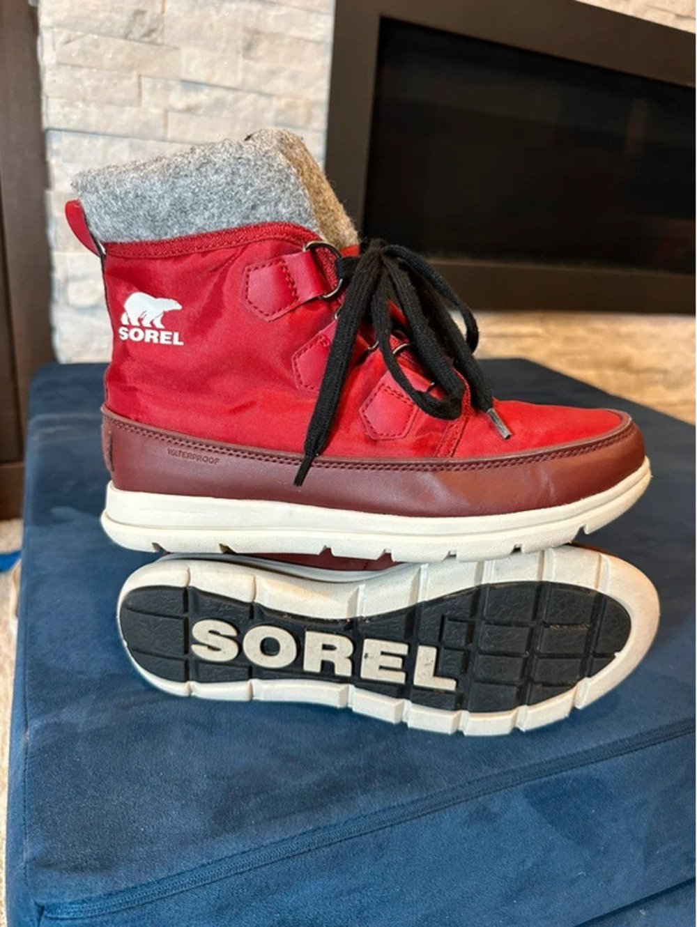 Sorel Waterproof Winter Boots – Women’s US 8 – Red